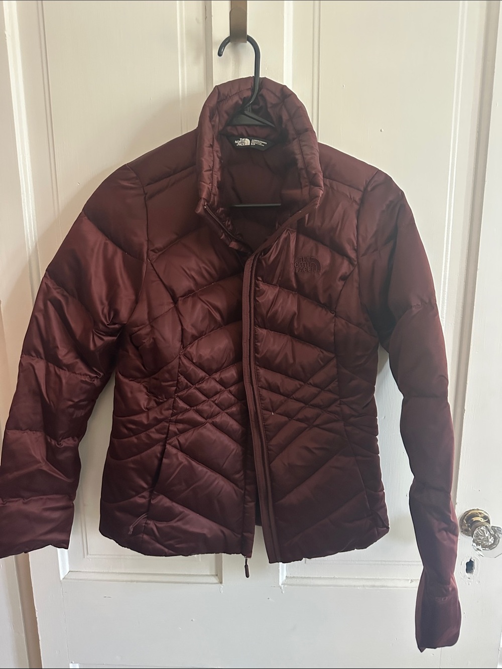The North Face Women's Quilted Insulated Jacket - Burgundy